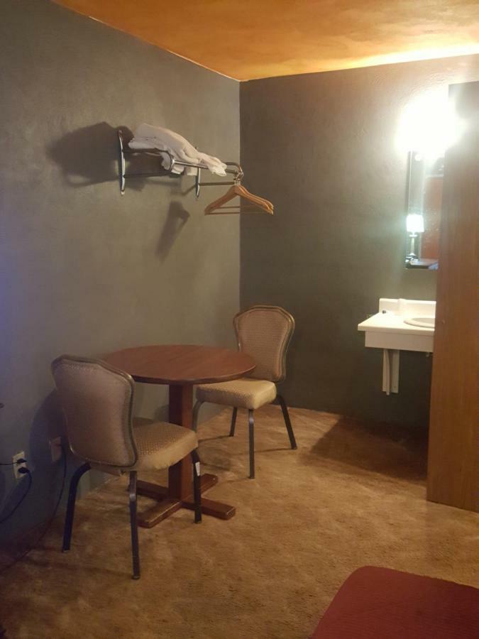 Mound Haven Motel Brookville Kültér fotó